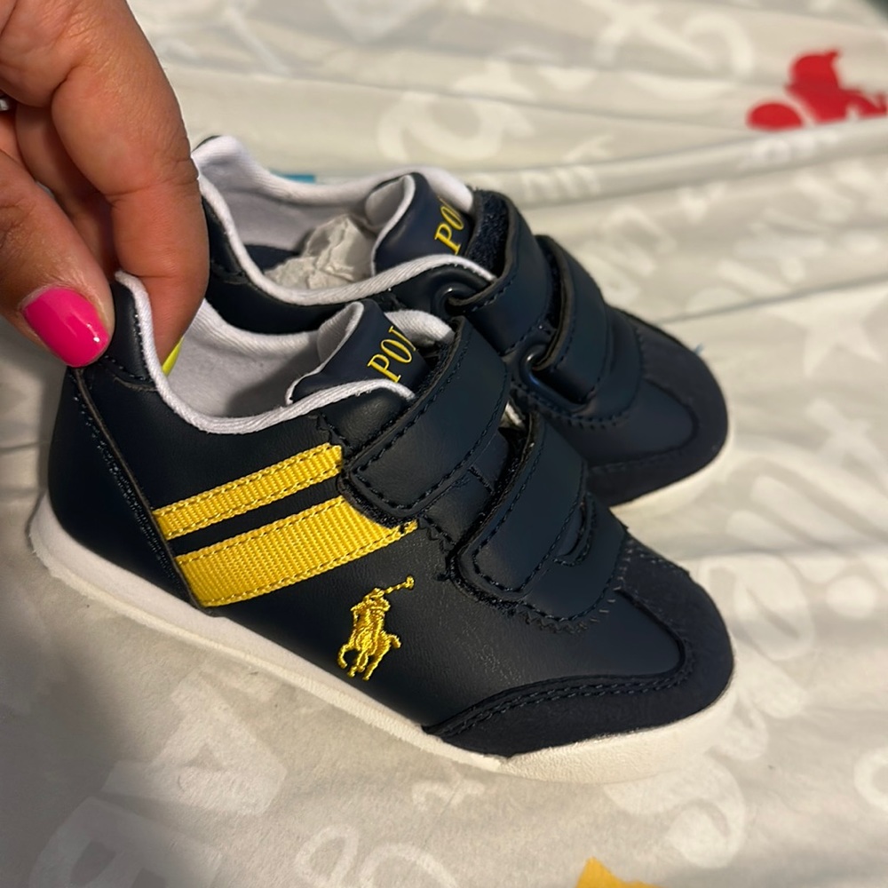 Baby polo shoes size 6
